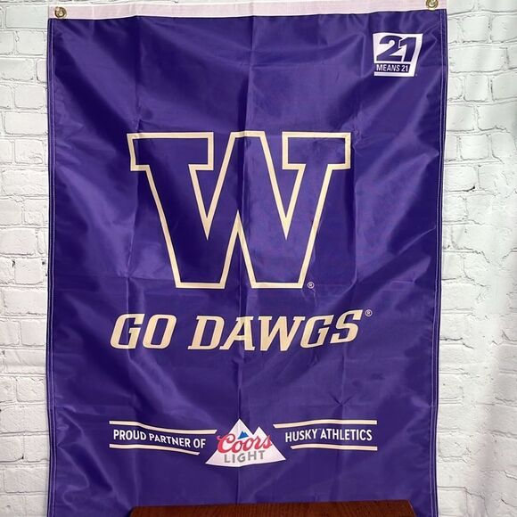 University of Washington Huskies Fan Set: VHS, Don James Book, cards & more - Picture 6 of 7